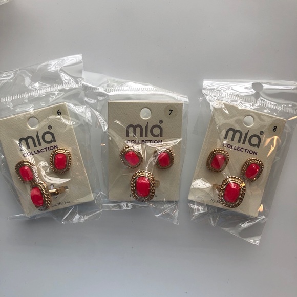 12 MIA Coral / Gold Tone Earring & Ring Set 6,7,8 - Picture 2 of 4